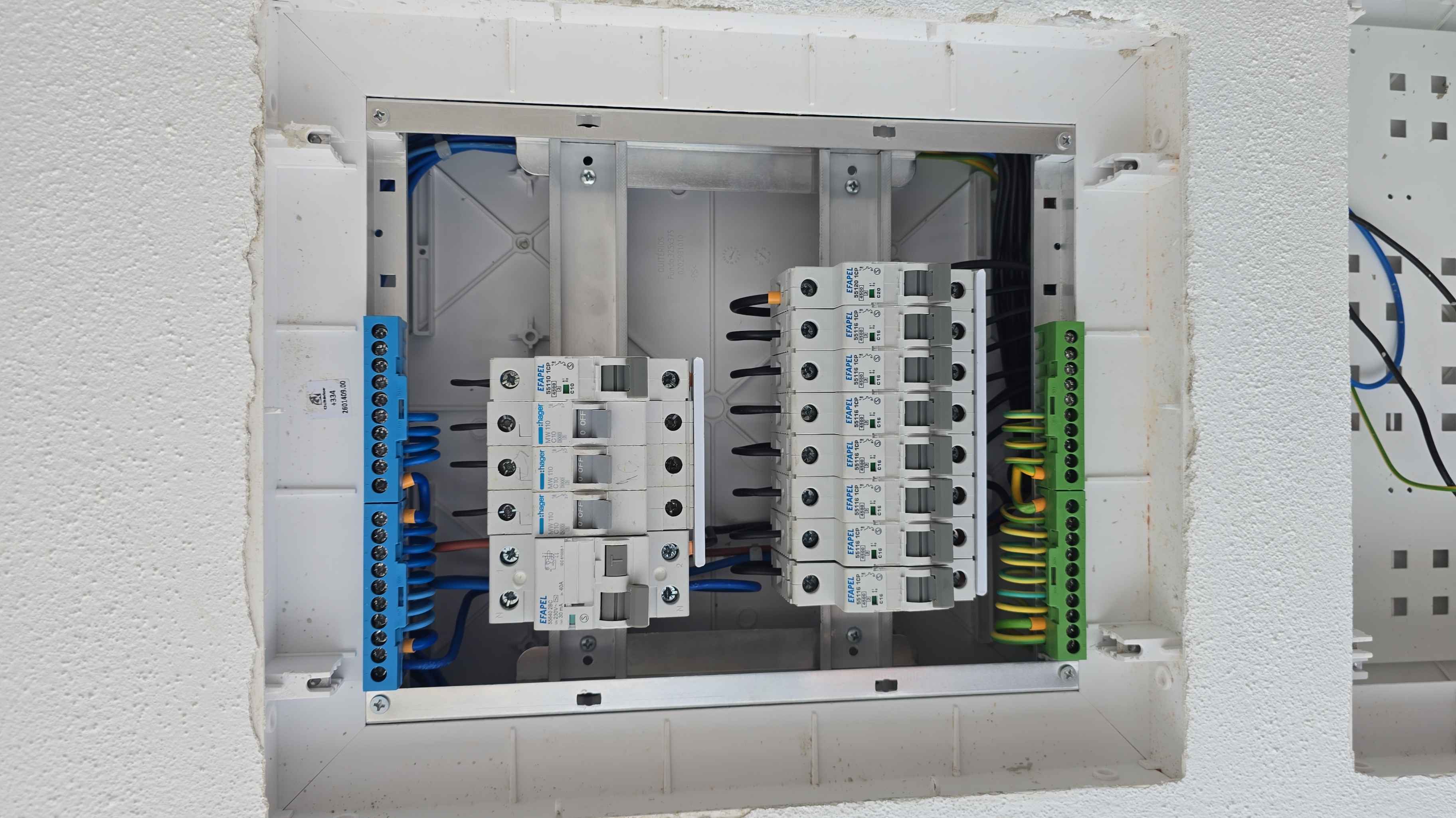 DR Instalações Elétricas - Odivelas - Ventilator montieren