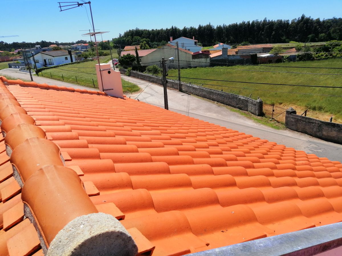 Valentim Obras - Ílhavo - Montagem de Equipamento Desportivo
