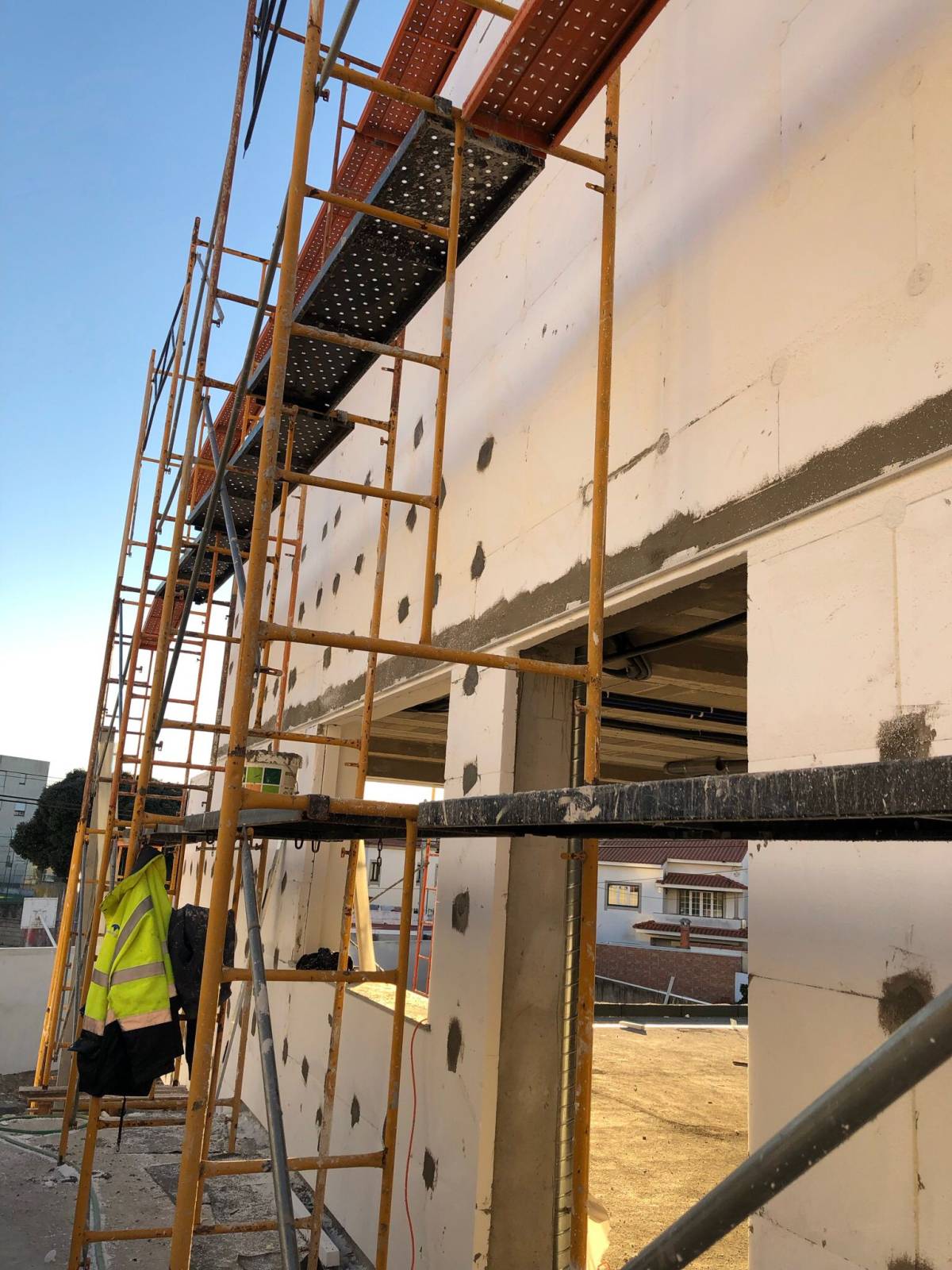 OCC - Oliveira Carrilho Construções - Braga - Montagem de Equipamento Desportivo