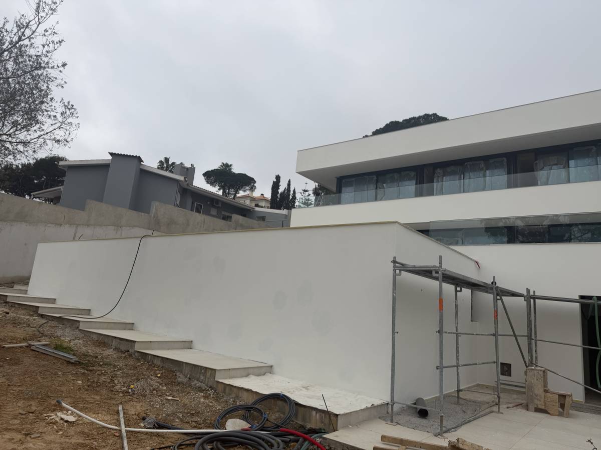 Medina - Construção e Limpeza - Mafra - Pintura de Móveis