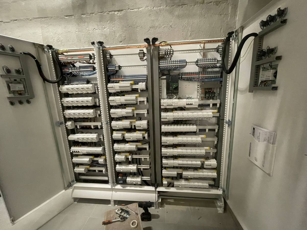 DR Instalações Elétricas - Odivelas - Elektro- und Verdrahtungsprobleme