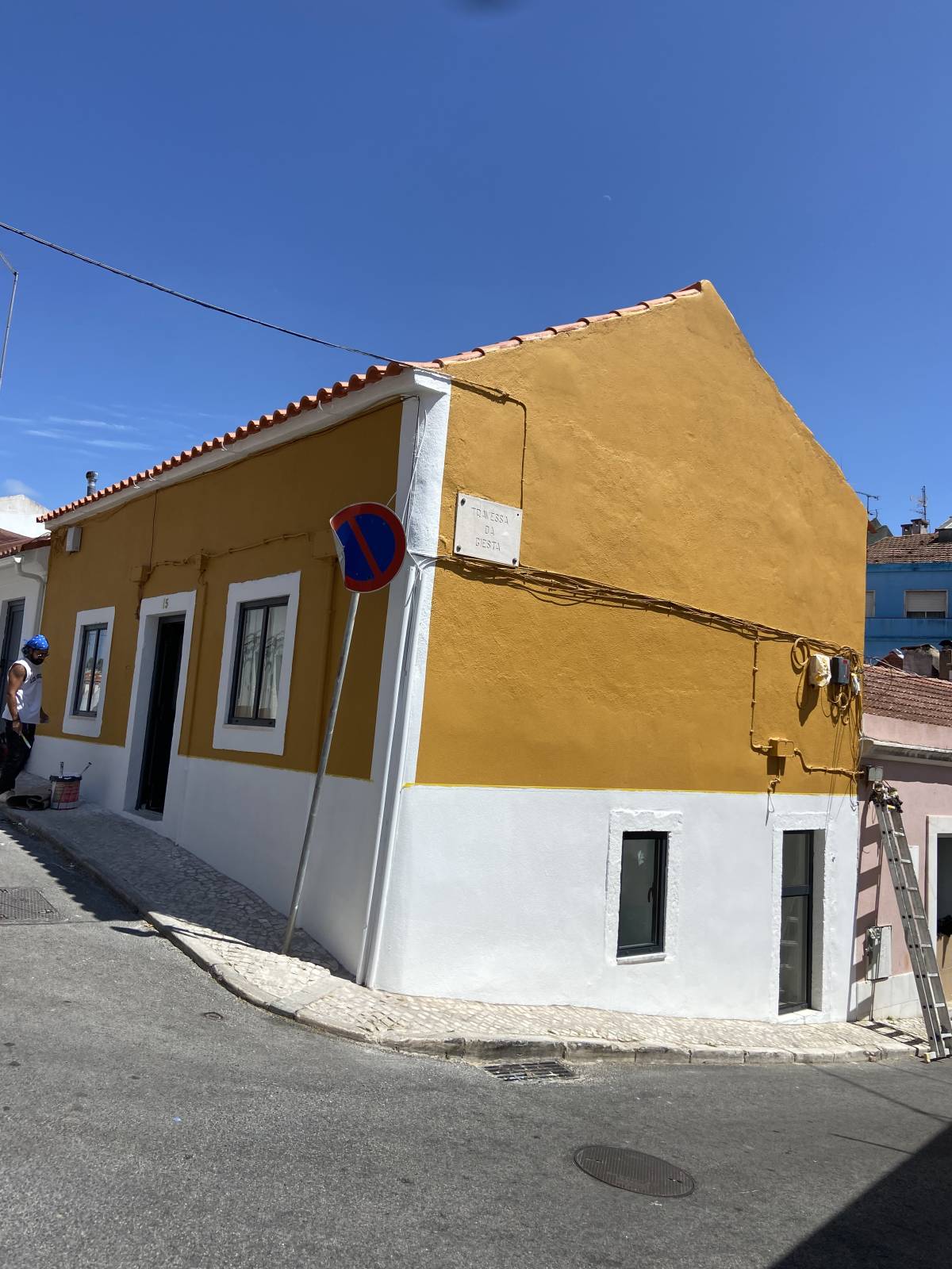 Dupla Camada Acabamentos - Odivelas - Bauunternehmen
