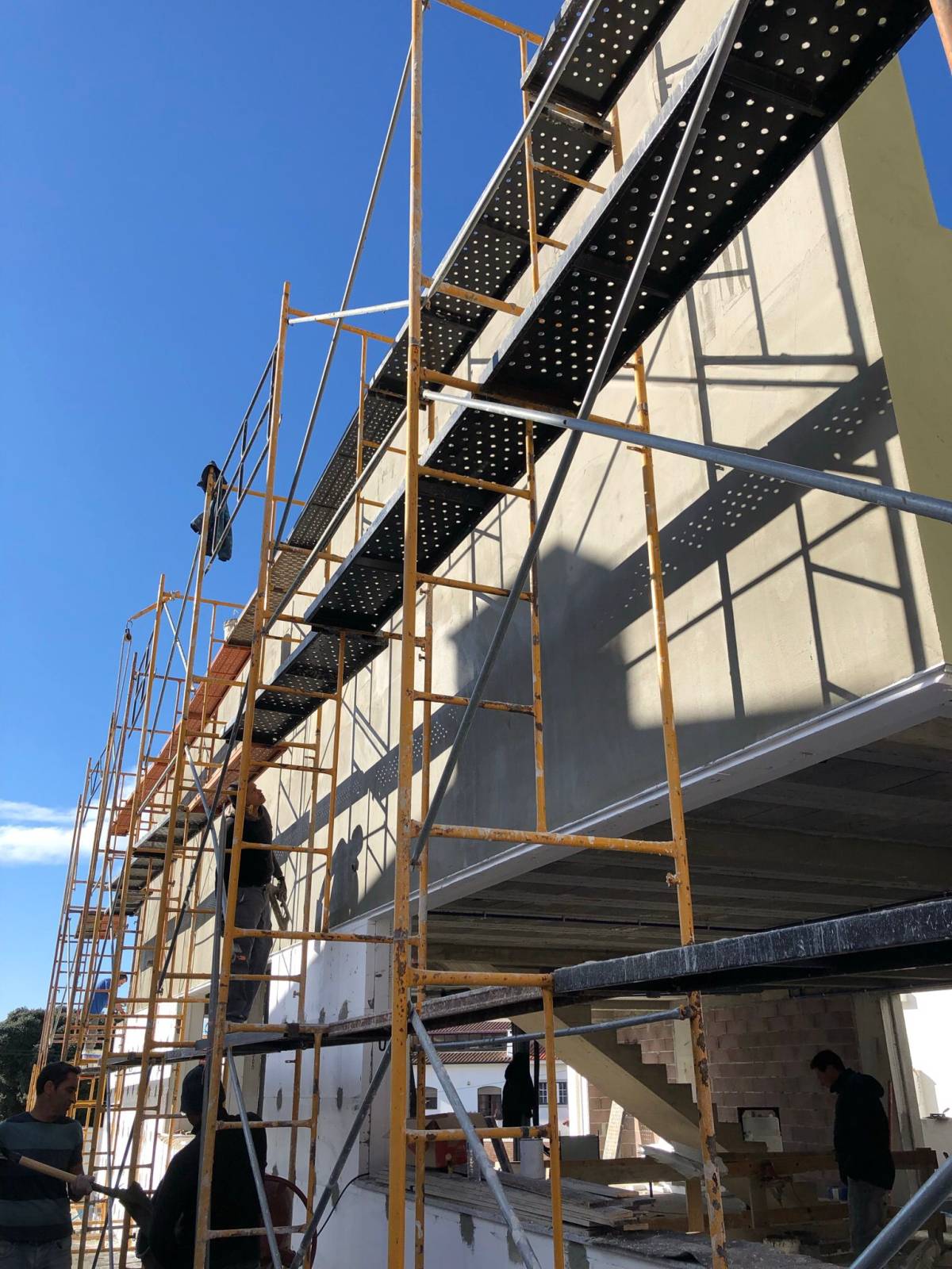 OCC - Oliveira Carrilho Construções - Braga - Problemas Elétricos e de Cabos