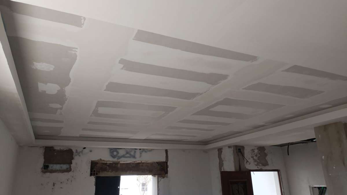 Jonas Diegues - Santo Tirso - Tile Repair