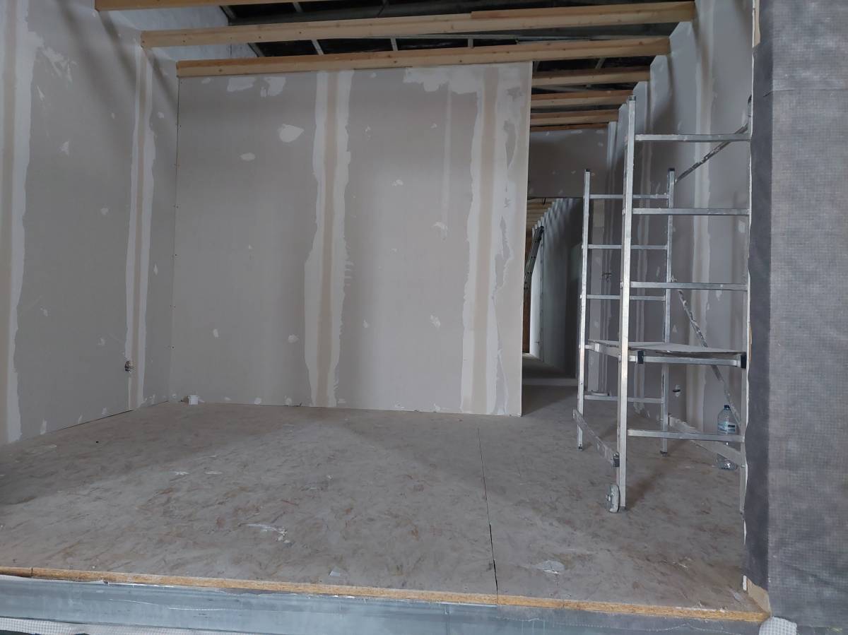 i7 Construções. - Almeirim - Montagem de Mesa de Bilhar