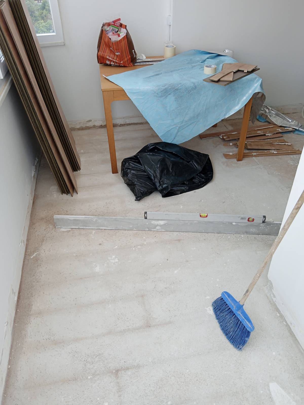 Nelson branco - Barreiro - Gutter Cleaning and Maintenance