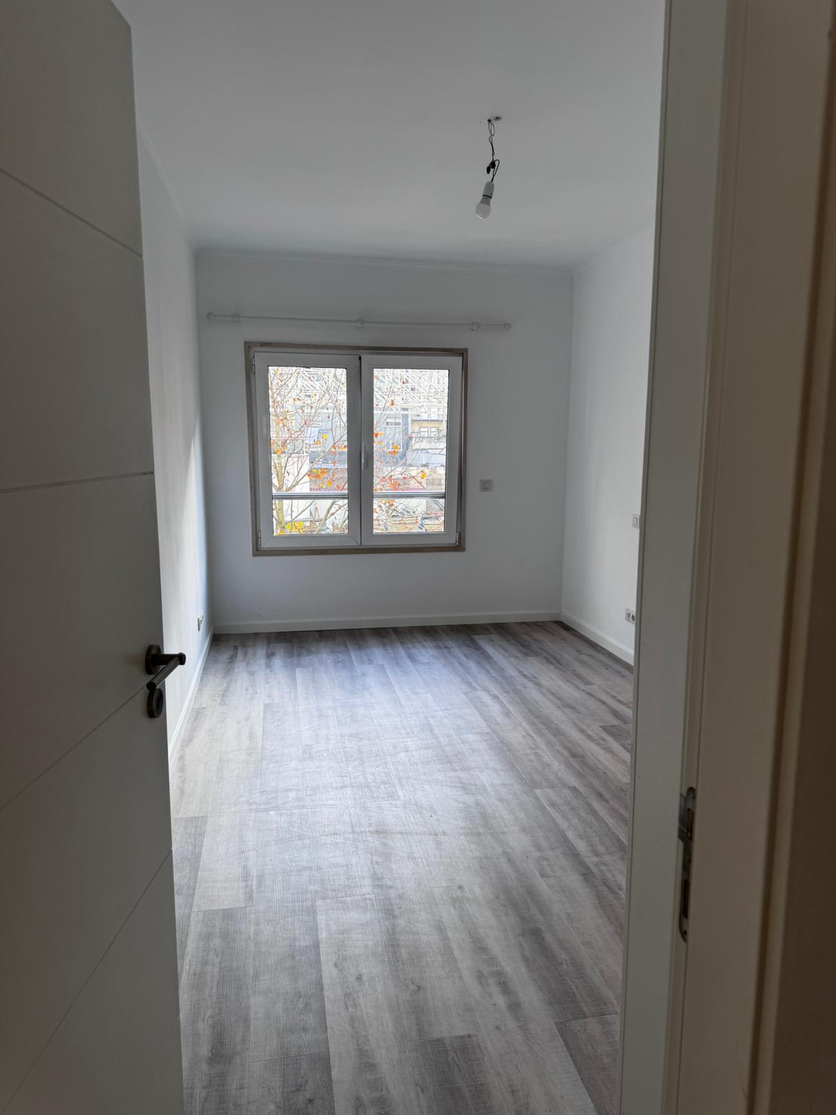 Ferreira Construção Civil - Silves - Stone or Tile Flooring Installation