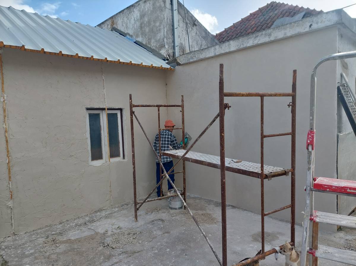 i7 Construções. - Almeirim - Nivelamento de Superfícies em Betão