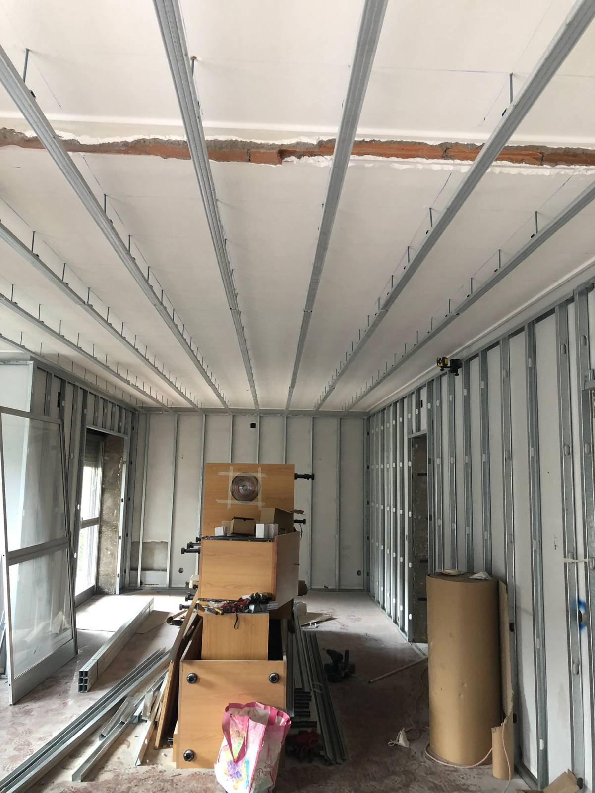 OCC - Oliveira Carrilho Construções - Braga - Reparação de Corrimão
