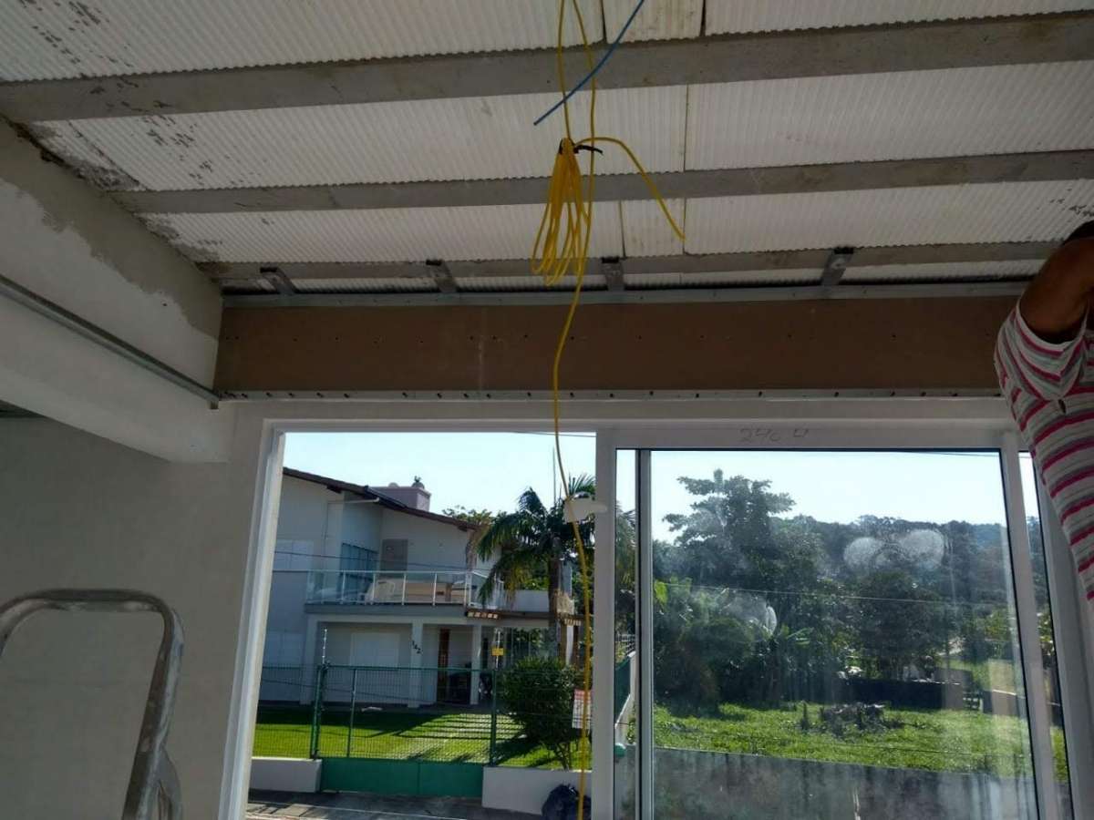 Jonas Diegues - Santo Tirso - Stucco Application