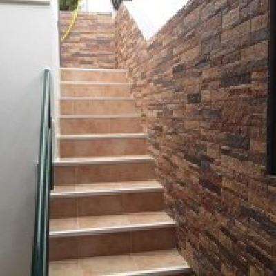 Prosperpriority, Lda - Funchal - Glasbausteine anbringen