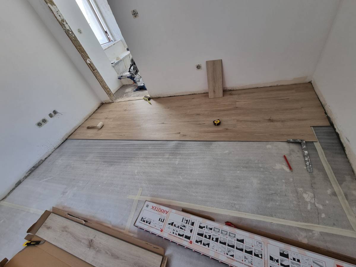 Breno Mendes - Sintra - Construção de Parede Interior