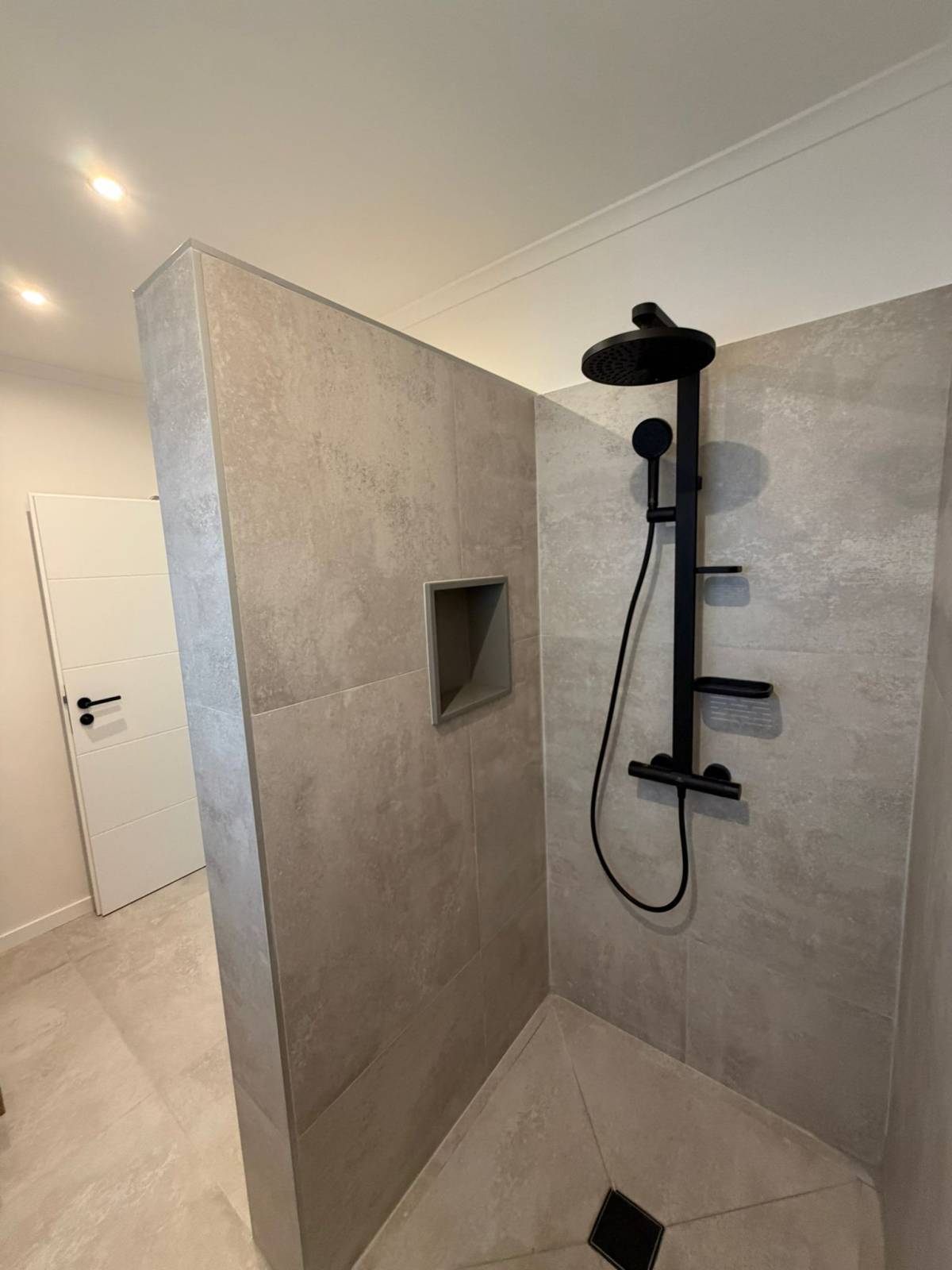 Brisa Clean - Lourinhã - Limpeza de Propriedade