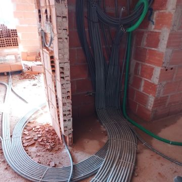 Eletricista - Seixal - Telefon oder Tablet-Reparatur