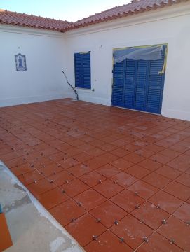 Bruno Vinícius - Caldas da Rainha - Adición de pared interior