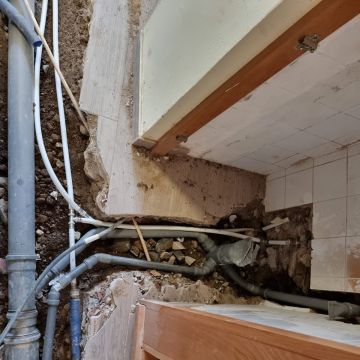 Breno Mendes - Sintra - Reparação ou Manutenção de Canalização Exterior