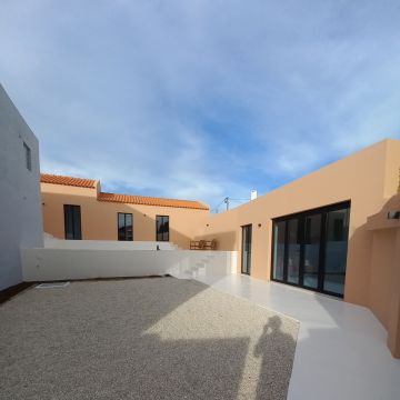 Nikolay - Sintra - Instalação de Pavimento em Pedra ou Ladrilho