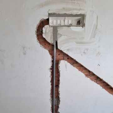 Breno Mendes - Sintra - Montagem de Equipamento Desportivo