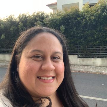 Mayara Trajano - Oeiras - Deep or Spring Cleaning
