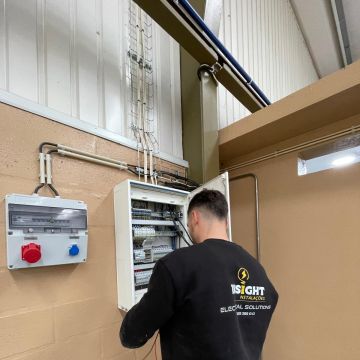 Insight Instalações - Tomar - Installation und Montage von Lampen