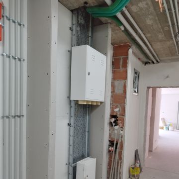 Eletricista - Seixal - Installation und Montage von Lampen