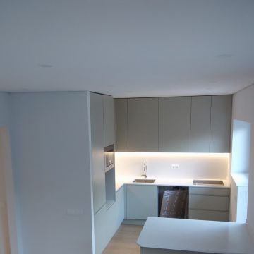 Pedro Cimão de Lima - Braga - Hardwood Floor Installation