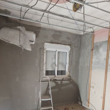 i7 Construções. - Almeirim - Instalação de Bancada de Cozinha