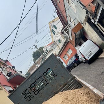 Anjos Assíduos Construção (engenheiro,salvador) - Loures - Gutter Installation or Replacement