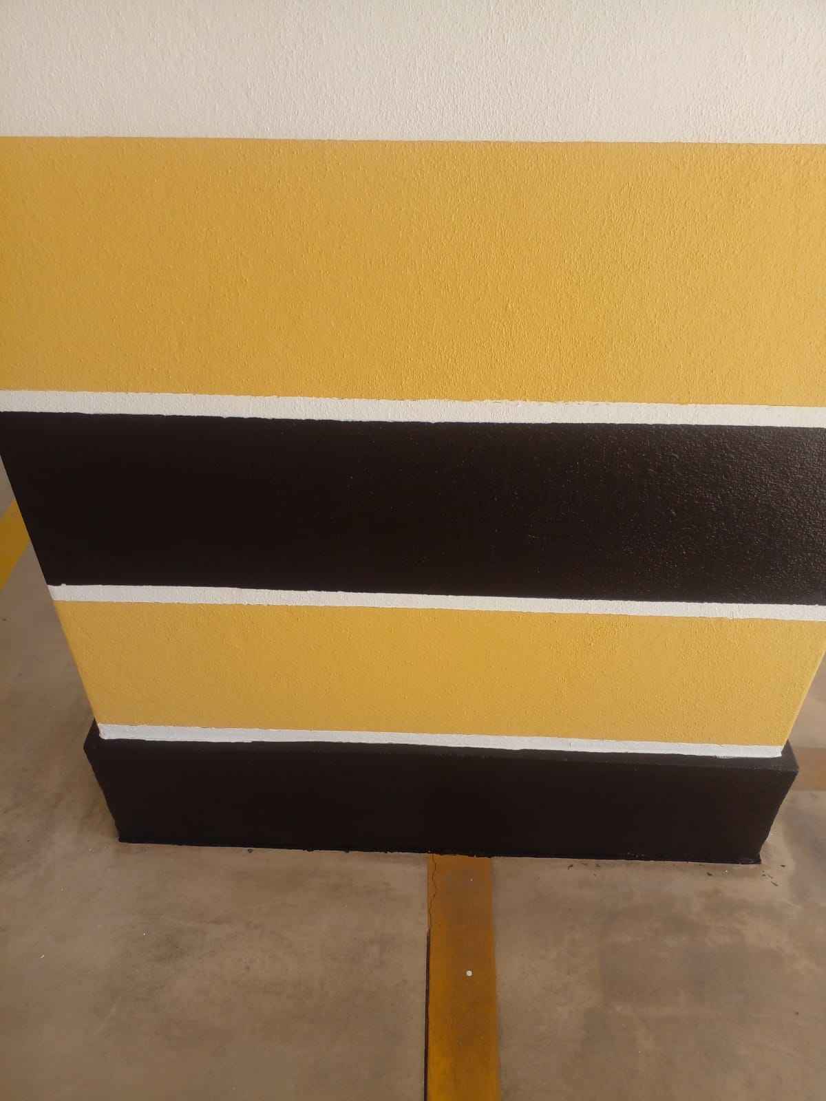 Pinturas exterior e interiores, acabamentos acrílico, reparação barramento de parede - Silves - Construção Civil