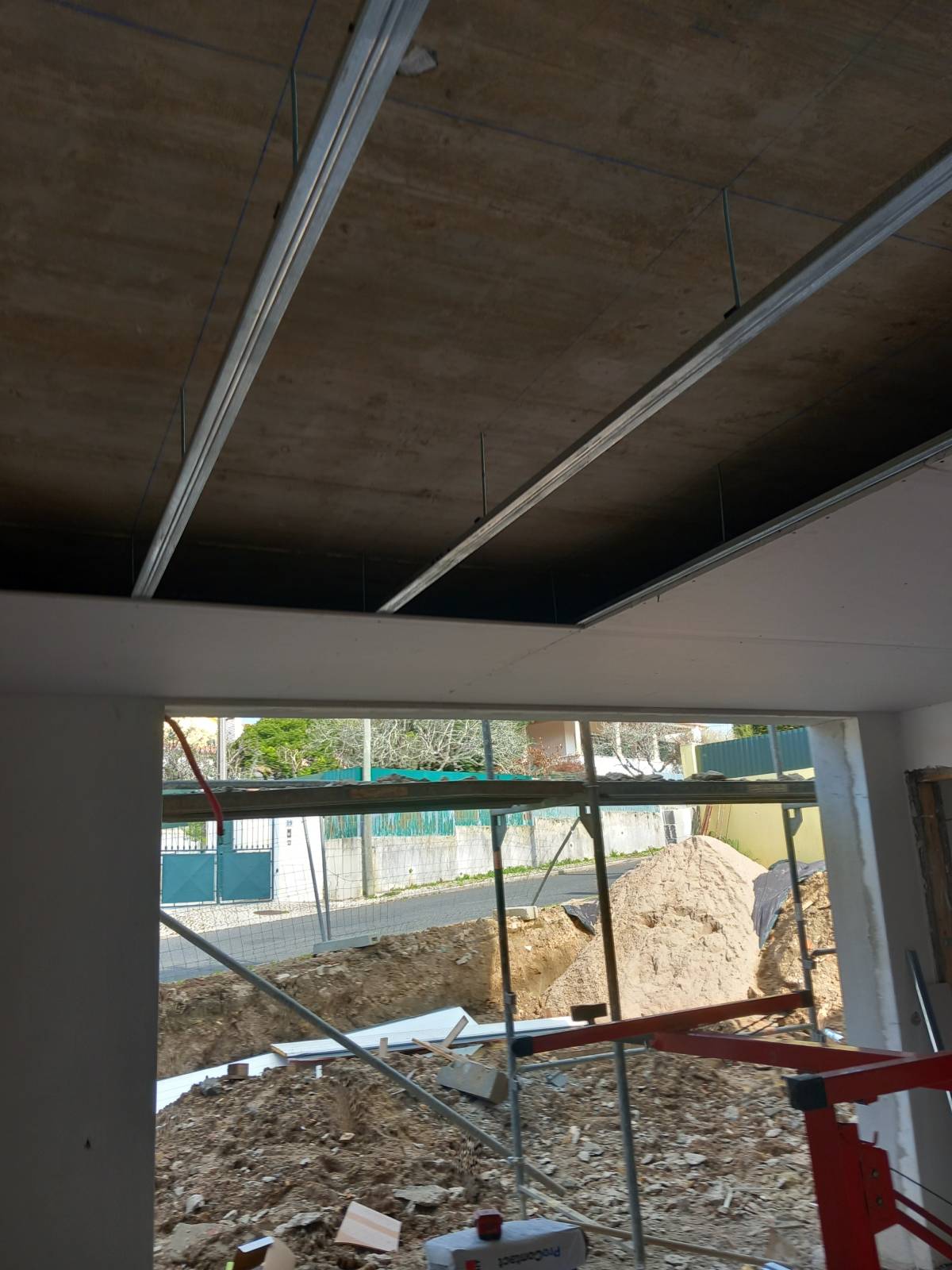 Amine work - Odivelas - Reparação de Calhas