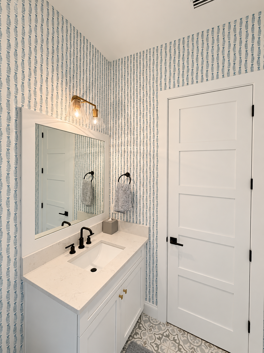 NN Wallcovering Renovations - Lisboa - Painting