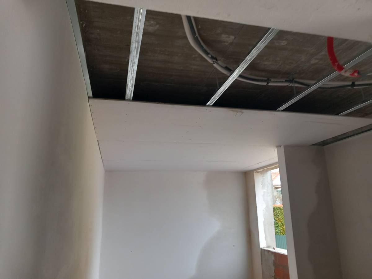Amine work - Odivelas - Instalação de Pavimento em Madeira