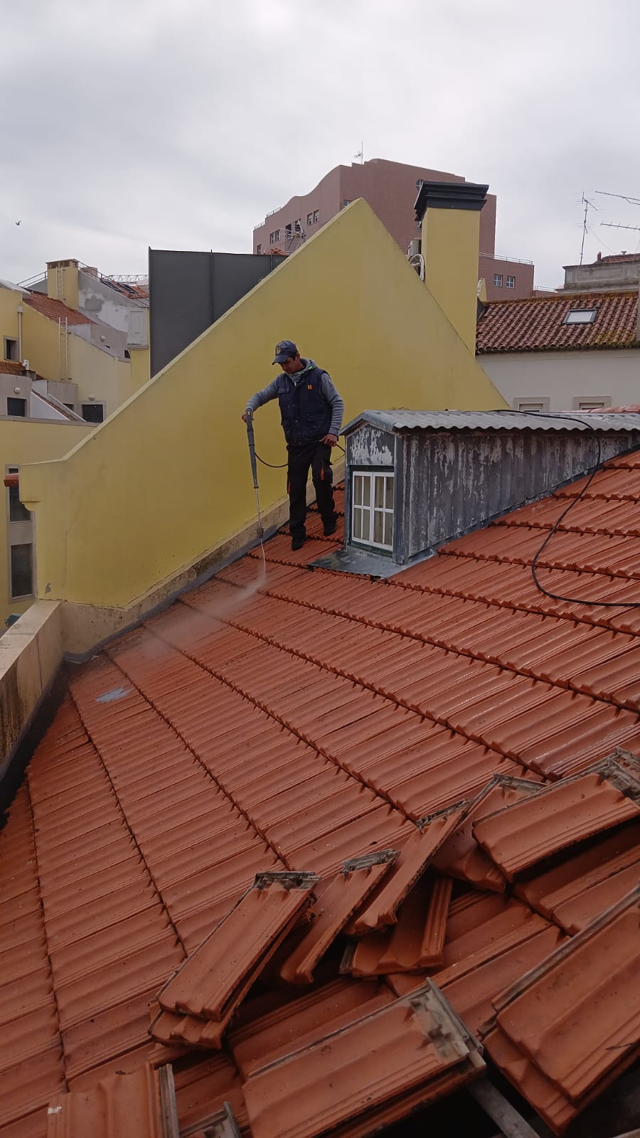 IURII - Torres Vedras - Construção de Parede Interior