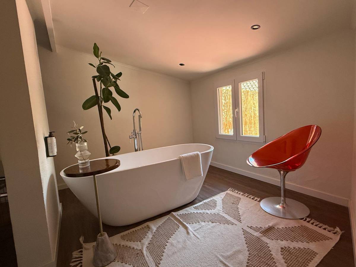 RJ360 Construção e Recuperação LDA - Castelo Branco - Toilettenreparatur