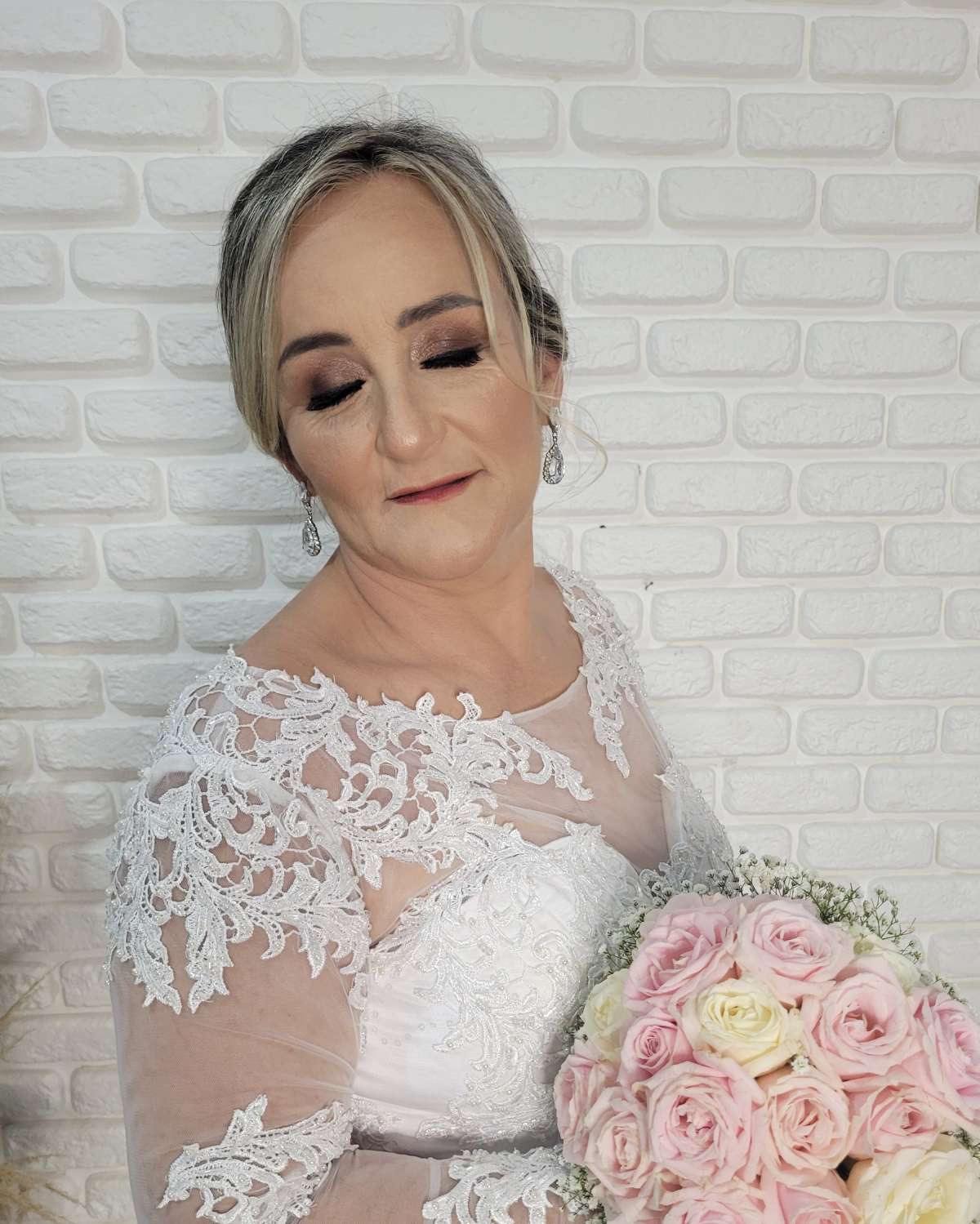 Carina Santana - Coimbra - Cabeleireiros e Maquilhadores
