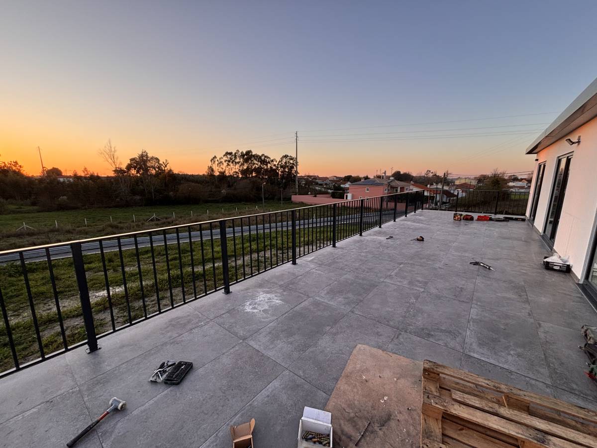 FullMetal Customs - Aveiro - Fence Installation