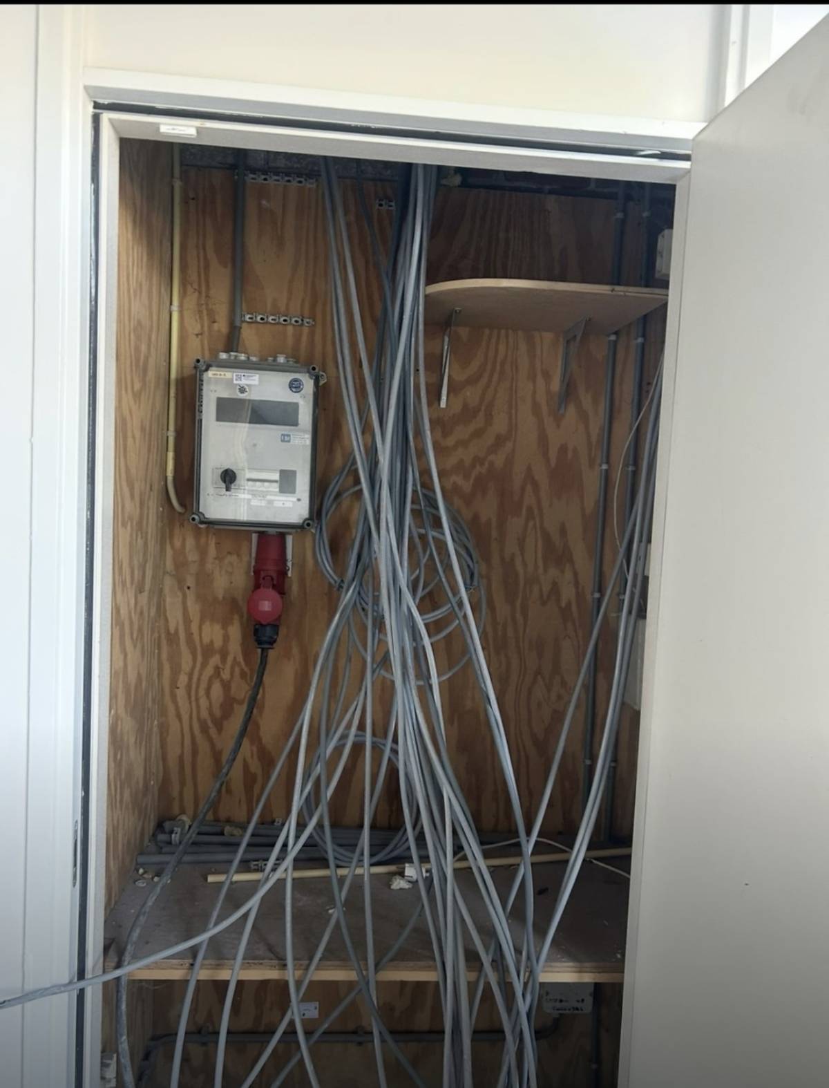 Amaro Elektro - Nazaré - Électricité