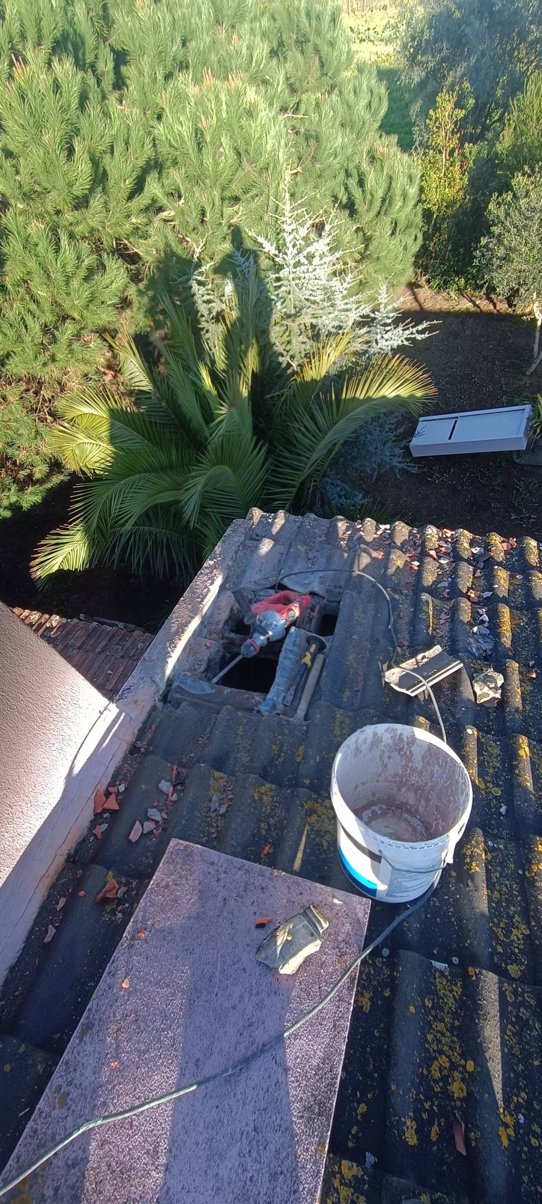 Joao Dias - Figueira da Foz - Roof Installation or Replacement