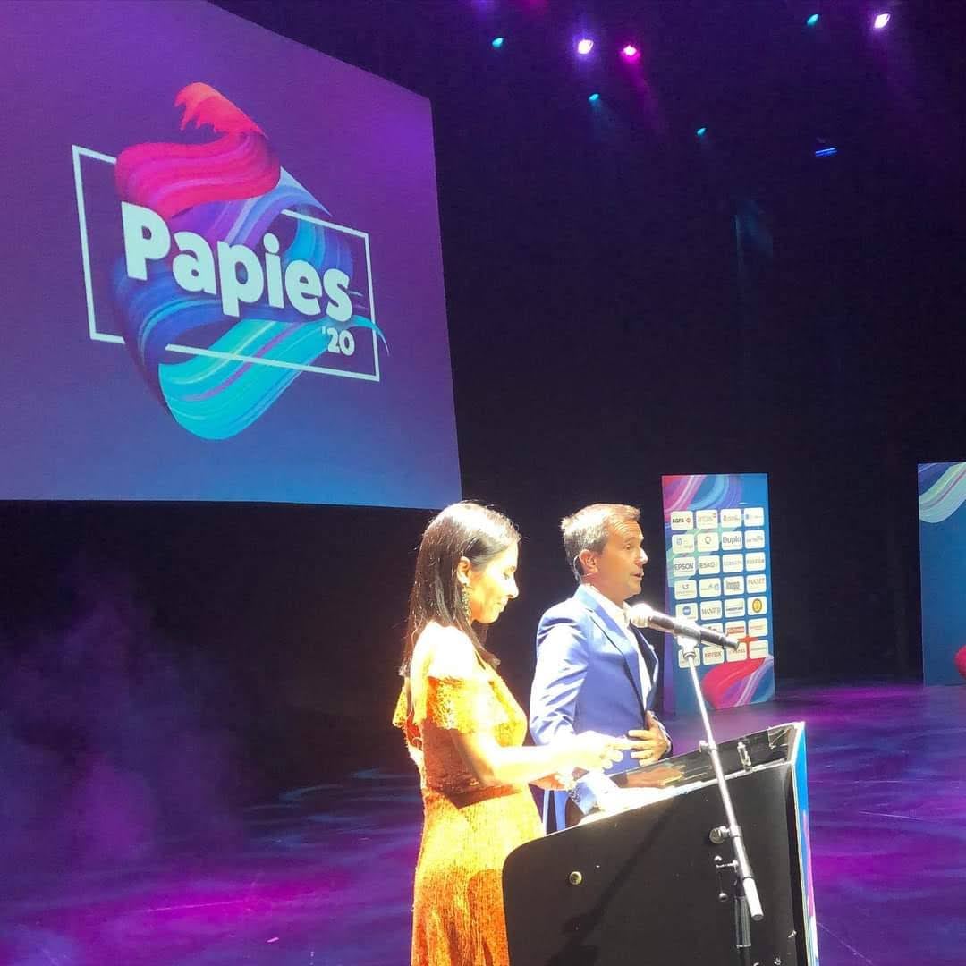 Palco Singular Audiovisuais - Odivelas - Alquiler de Karaokes
