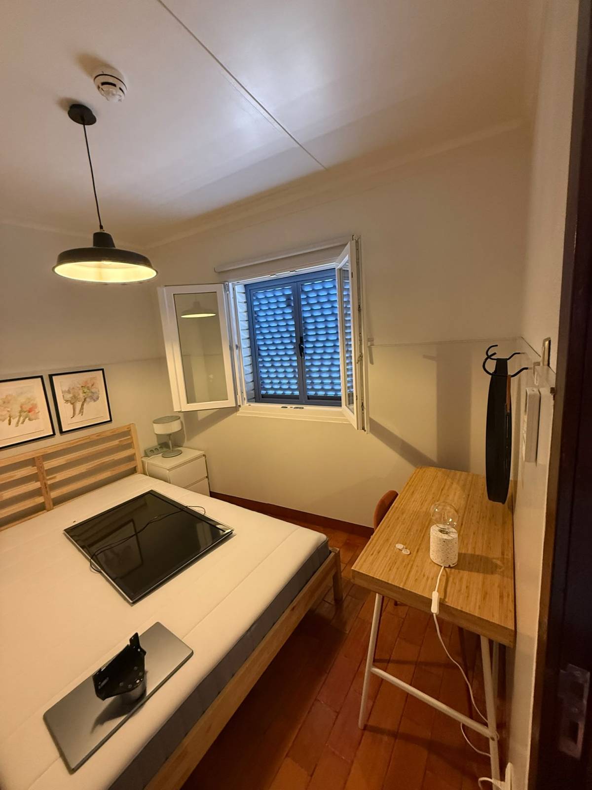 RJ360 Construção e Recuperação LDA - Castelo Branco - Fliesenlegerei