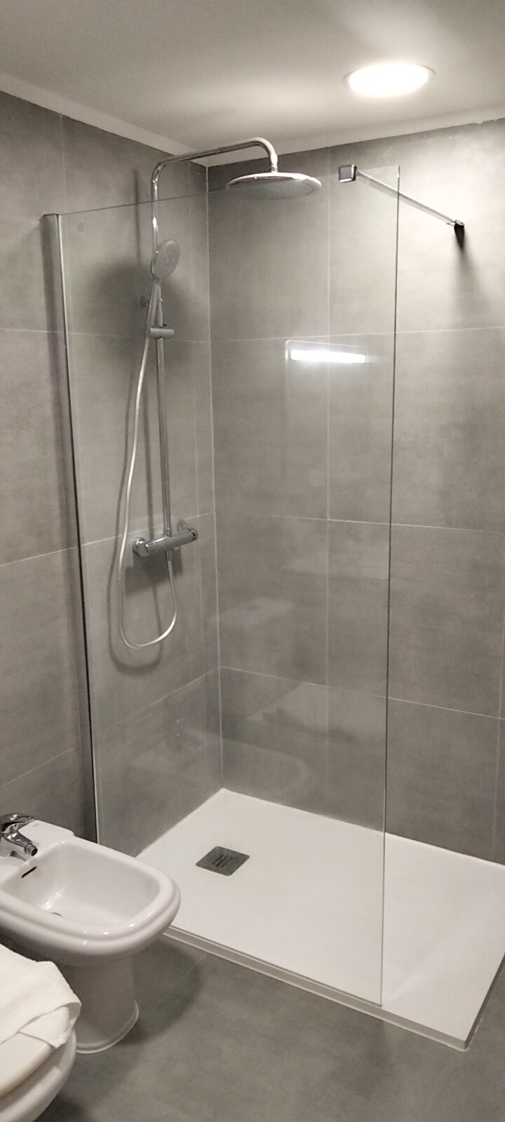 Mult Service Instalações  e Remodelação - Sintra - Afiação de Facas