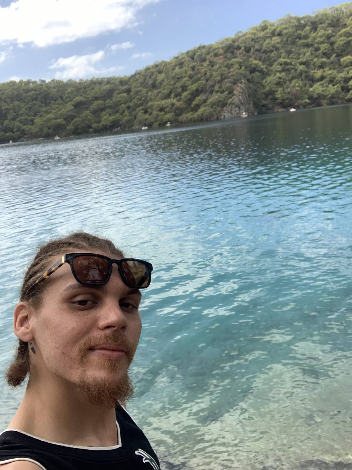 Taiwo independent - Silves - Hebräisch Übersetzung