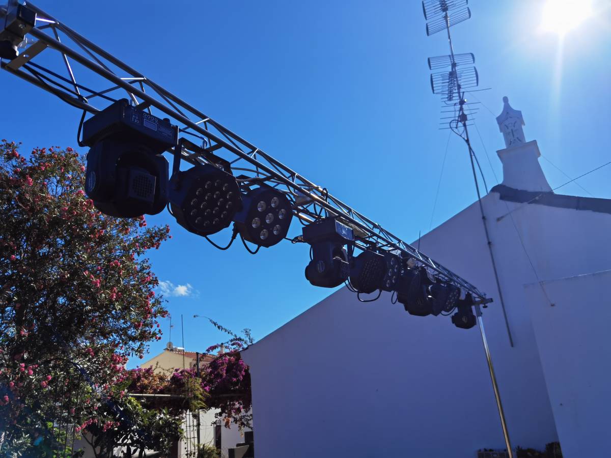 Mauro Simões - Castro Marim - Aluguer de Equipamento de Som para Eventos
