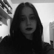 Babysitter com experiência e paixão pela infância 🌈 - Matosinhos - Ama