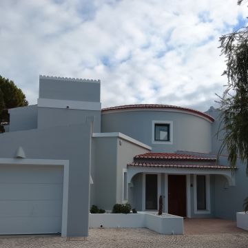 Pinturas exterior e interiores, acabamentos acrílico, reparação barramento de parede - Silves - Remoção de Lixo e Entulho