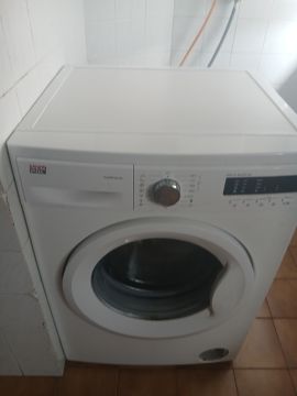 Techniker für Waschmaschinen