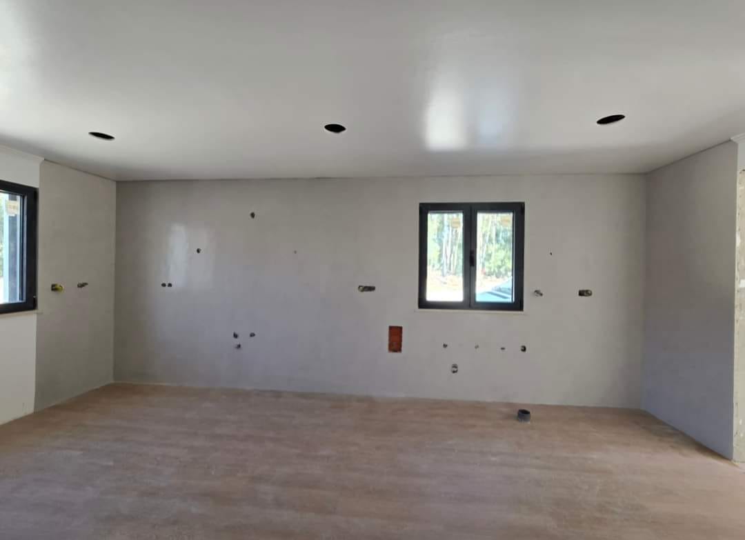 Phenomenal - Construção e Remodelação - Barreiro - Painting