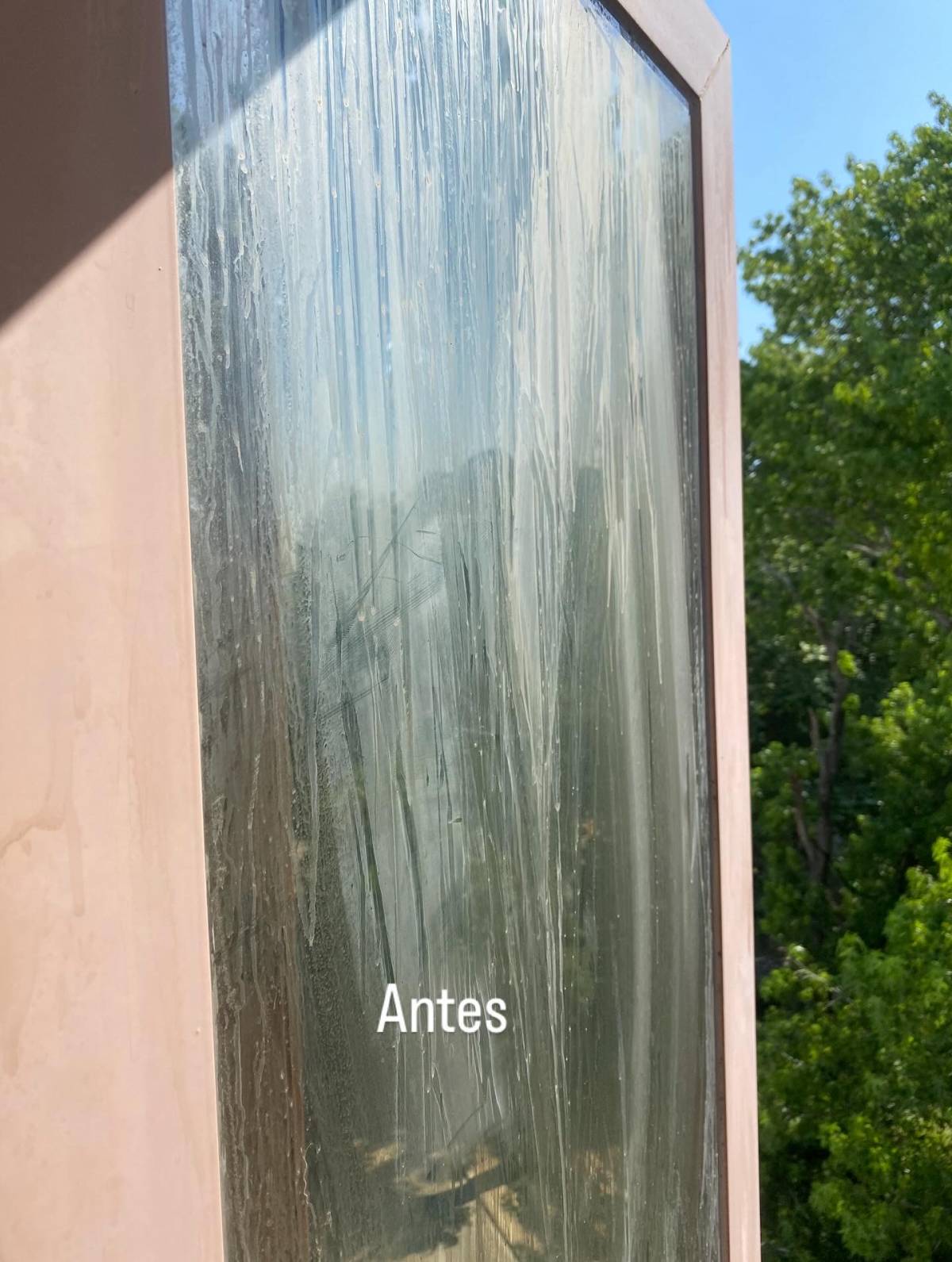 ESPECIALISTA: Manutenção e remodelação de casas; Construção de Estruturas interiores e exteriores, Aplicação de Piso Flutuante, Pintura, Limpeza Geral - Porto - Zaunbau