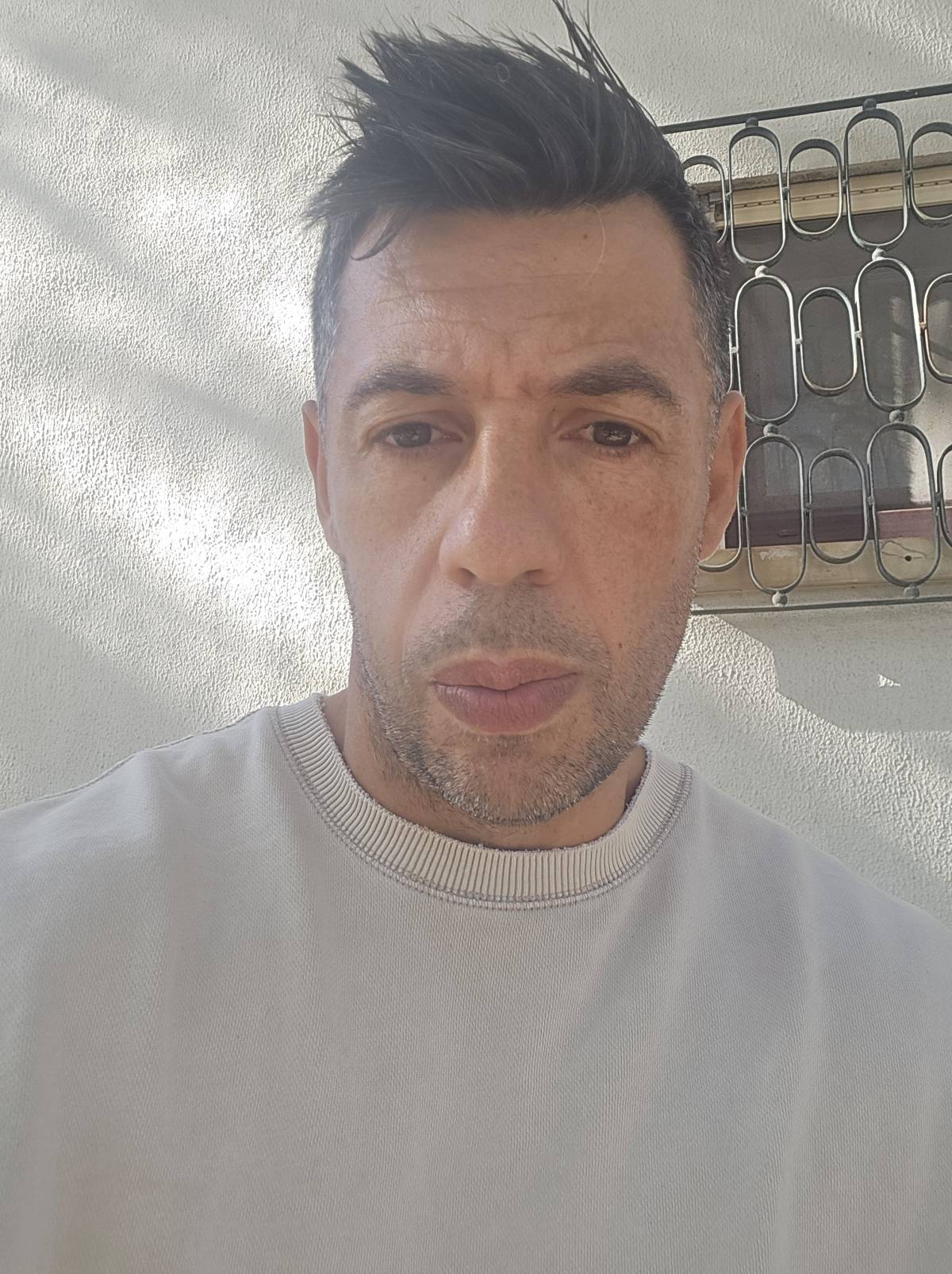 Hugo Sousa - Sintra - Haushalt organisieren