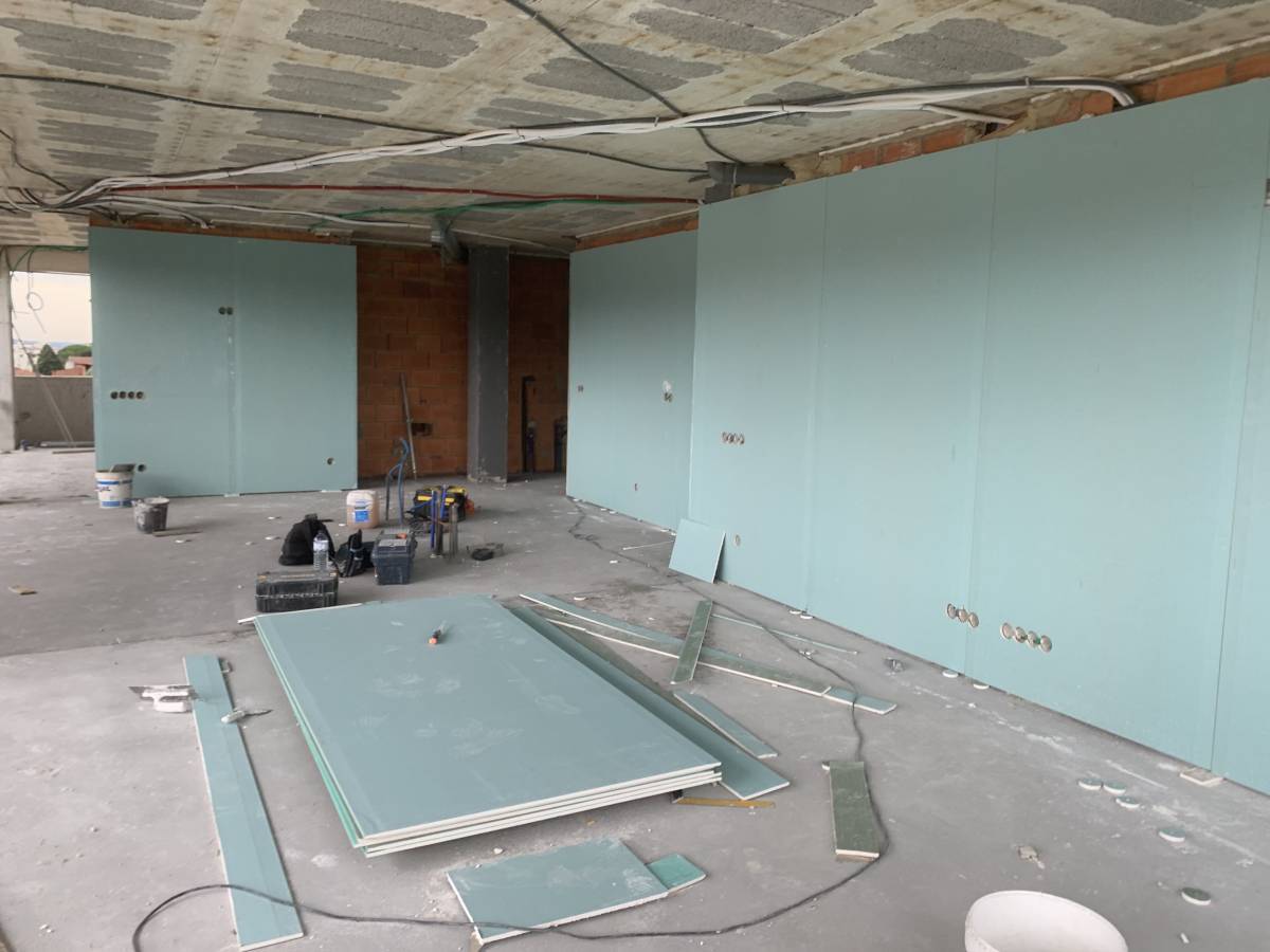 DRYWALL LOGIC - Porto - Carpet Installation